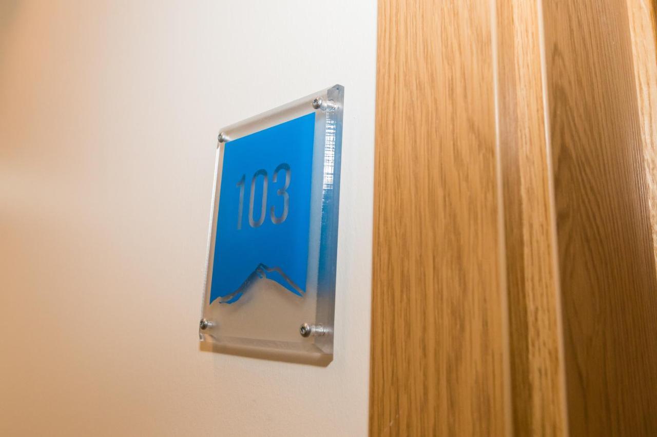 Hrimland Apartments Akureyri Ngoại thất bức ảnh